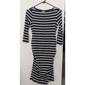 Gap maternity dress. Good used condition.